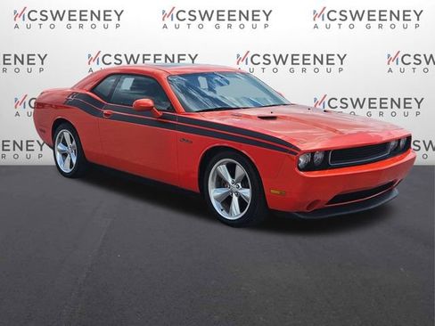 Used 2013 Dodge Challenger R/T RWD image 7
