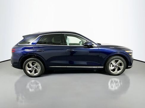 New 2026 Genesis GV70 2.5T Advanced w/ G1 Accessory Package AWD/4WD image 4