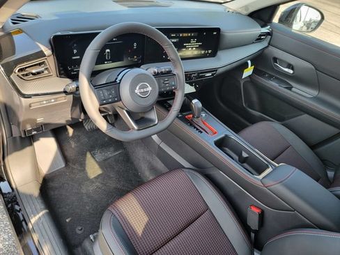 New 2025 Nissan Kicks SR w/ SR Premium Package AWD/4WD image 14