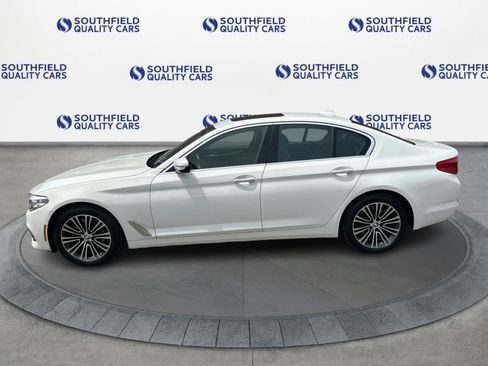 Used 2018 BMW 530i xDrive AWD/4WD image 3