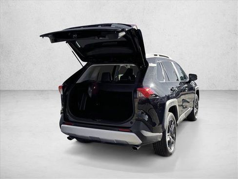 Used 2024 Toyota RAV4 Adventure image 7