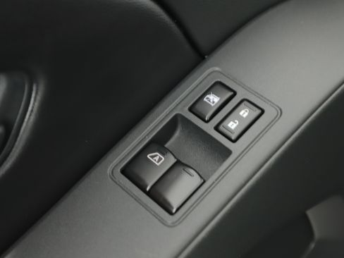 Used 2025 Nissan Frontier S w/ S Utility Package AWD/4WD image 8