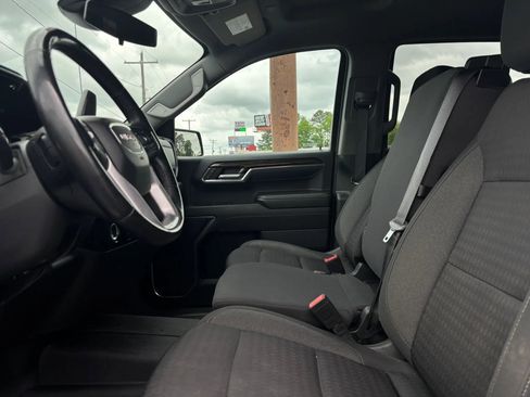 Used 2023 GMC Sierra 1500 Elevation image 17