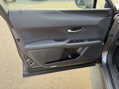 Used 2025 Lexus UX 300h AWD w/ Accessory Package (Z1) image 12