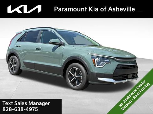 New 2026 Kia Niro EX FWD image 1