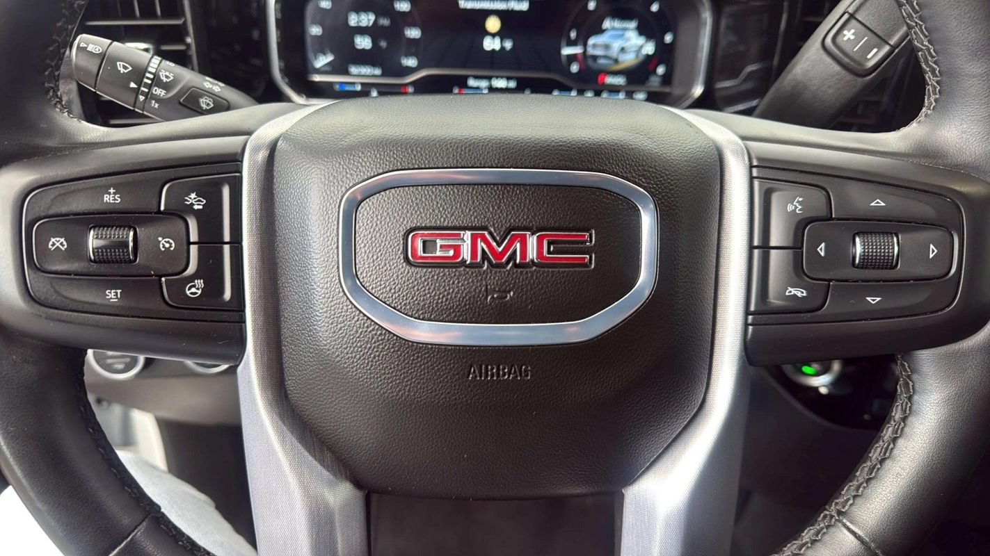 Used 2025 GMC Sierra 1500 SLT AWD/4WD image 10