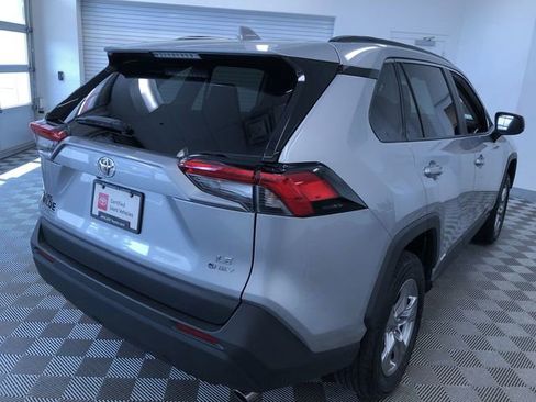 Certified 2025 Toyota RAV4 LE AWD/4WD image 34