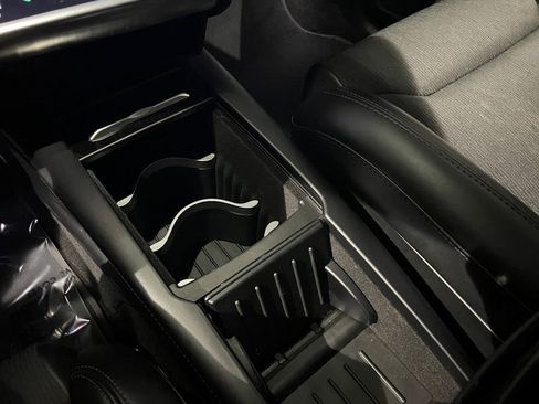 Used 2018 Tesla Model X 75D image 31