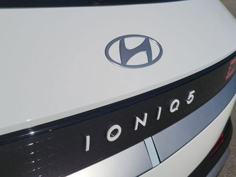 New 2026 Hyundai Ioniq 5 SE image 20