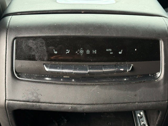 Used 2023 Cadillac Escalade Premium Luxury AWD/4WD image 14