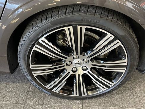 Used 2023 Volvo S90 B6 Ultimate w/ Protection Package Premier image 25