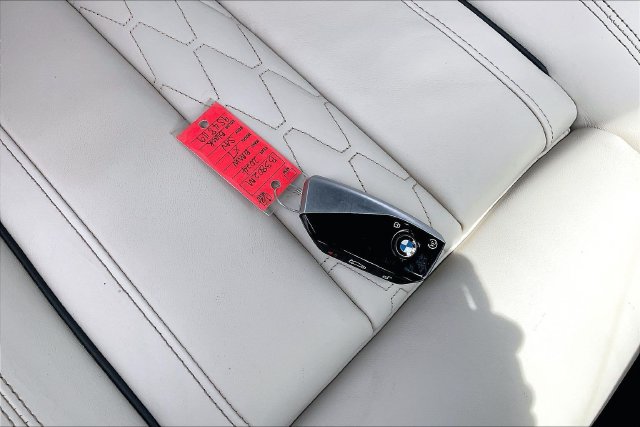 Used 2024 BMW X7 xDrive40i w/ M Sport Package AWD/4WD image 13