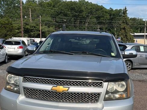 Used 2012 Chevrolet Avalanche LTZ AWD/4WD image 29