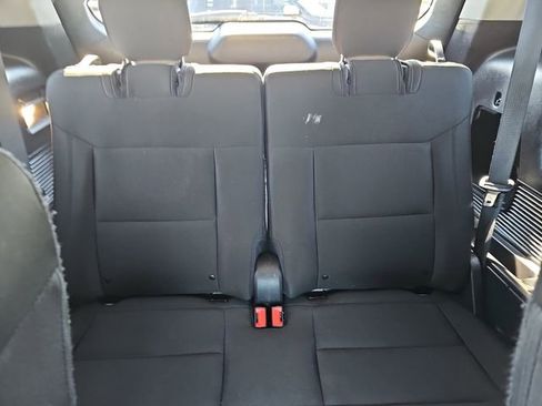 Used 2022 Ford Explorer XLT image 13