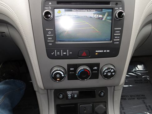 Used 2016 Chevrolet Traverse LS image 20