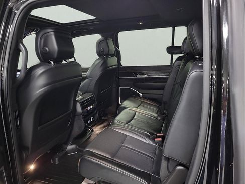 Used 2022 Jeep Wagoneer Series II w/ Premium Group I image 8