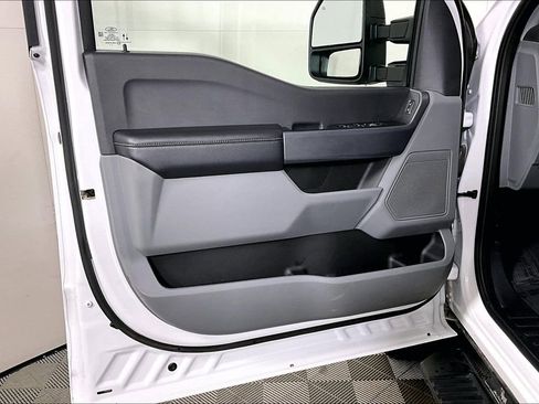 Used 2024 Ford F250 XLT image 23