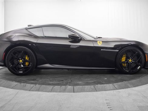 Used 2025 Ferrari 12Cilindri RWD image 2