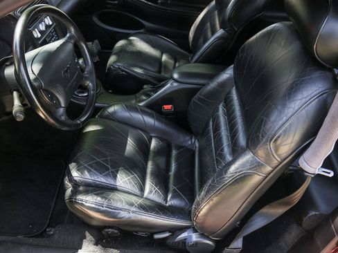 Used 1996 Ford Mustang GT RWD image 30