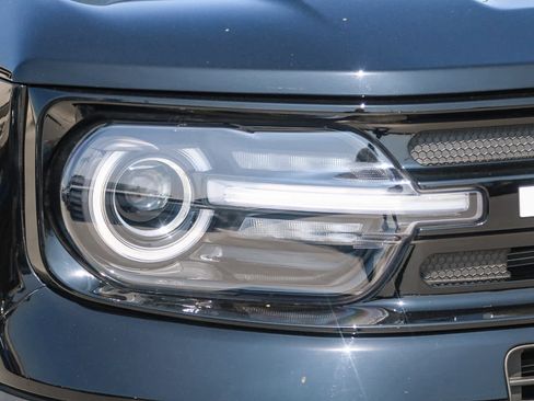 Used 2022 Ford Bronco Sport Outer Banks image 4