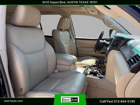 Used 2010 Lexus LX 570 4WD image 27