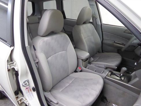 Used 2010 Subaru Forester 2.5X Premium w/ Popular Equipment Group 1A image 22