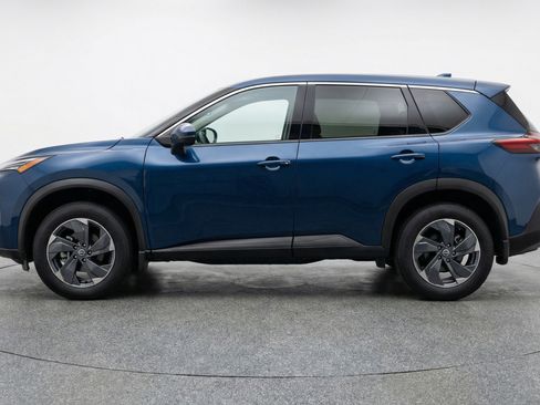 Used 2025 Nissan Rogue SV image 5