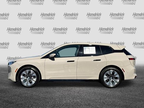 Used 2026 BMW iX xDrive45 AWD/4WD image 8