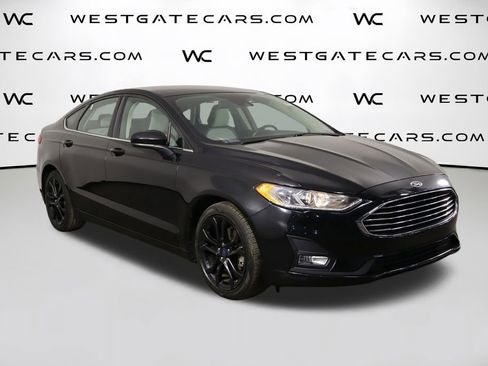 Used 2020 Ford Fusion SE w/ Equipment Group 151A image 44
