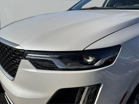 Used 2020 Cadillac XT6 Premium Luxury image 19