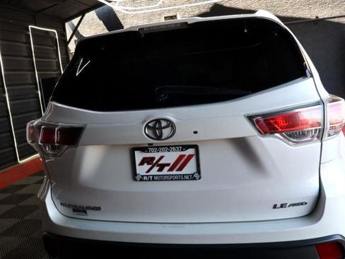 Used 2016 Toyota Highlander Plus image 6