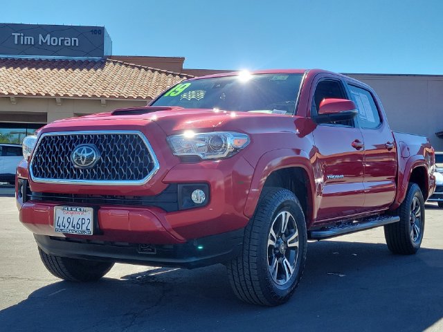 Used 2019 Toyota Tacoma TRD Sport w/ Technology Package RWD image 5