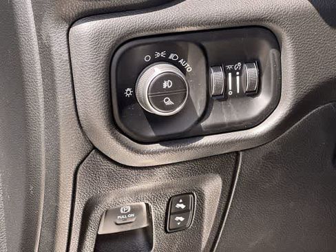 Used 2021 RAM 1500 Laramie w/ Sport Appearance Package AWD/4WD image 29