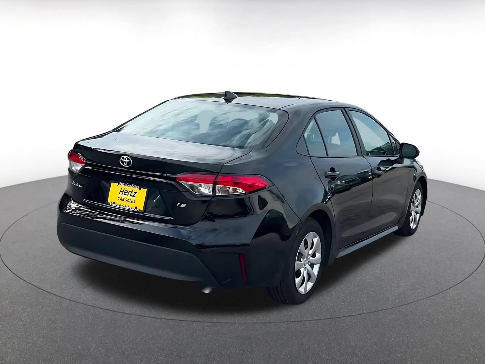 Used 2025 Toyota Corolla LE FWD image 13