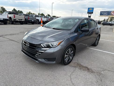 Used 2024 Nissan Versa S w/ S Plus Package FWD image 7