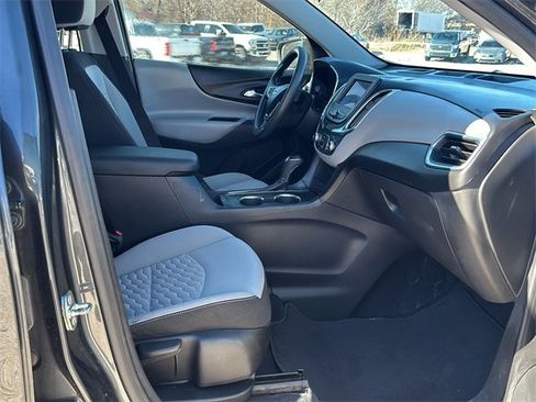 Used 2020 Chevrolet Equinox LS w/ LS Convenience Package image 11