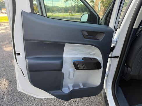 Used 2025 Ford Maverick XLT FWD image 15