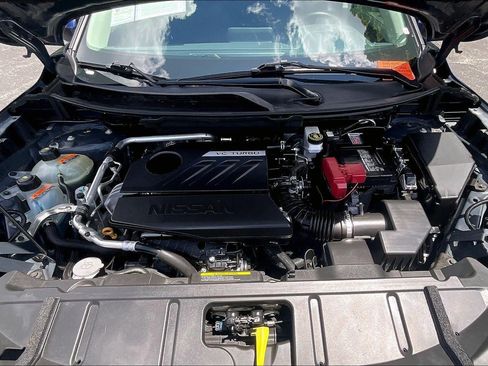 Used 2025 Nissan Rogue SV AWD/4WD image 10