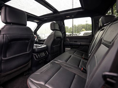 Used 2025 Ford F150 Raptor AWD/4WD image 22