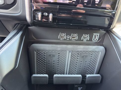 Used 2025 RAM 2500 Rebel w/ Rebel Level 2 Equipment Group AWD/4WD image 33