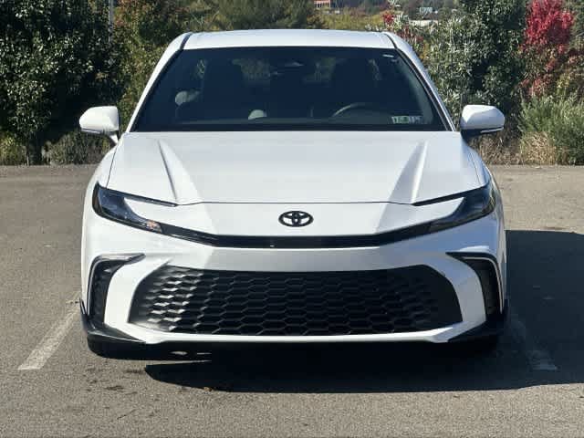 Used 2025 Toyota Camry SE w/ Convenience Package AWD/4WD image 28