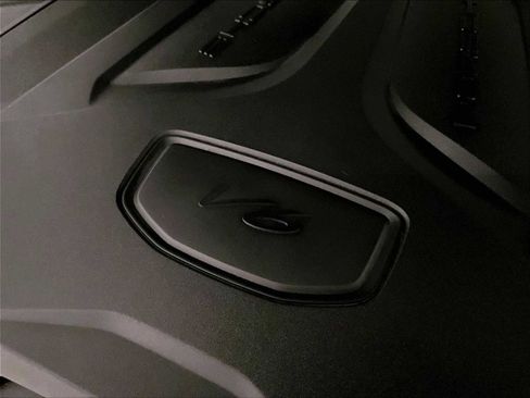 Used 2025 Porsche Cayenne E-Hybrid image 34