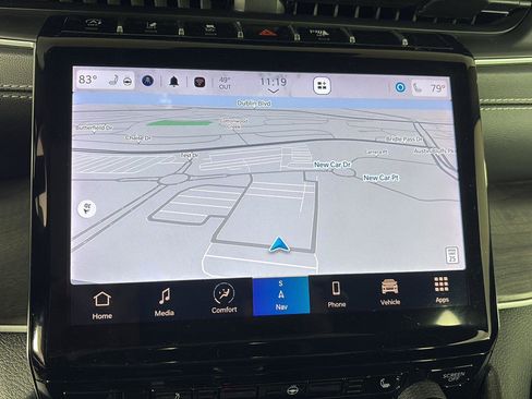 Used 2023 Jeep Grand Cherokee Limited image 32