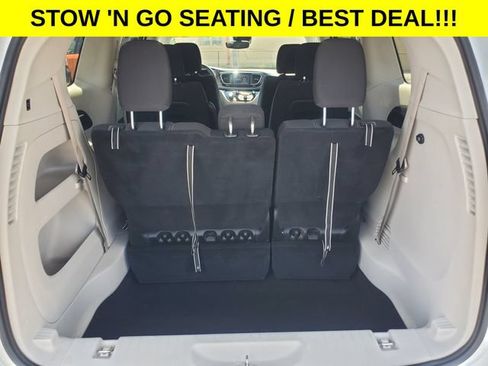 Used 2023 Chrysler Voyager LX FWD image 26