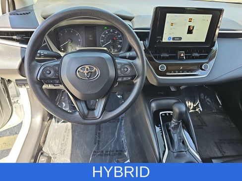 Used 2025 Toyota Corolla LE w/ LE Premium Package FWD image 15