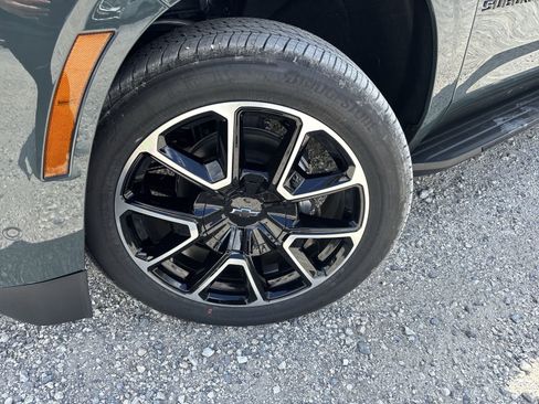 New 2026 Chevrolet Suburban RST w/ Sun And Tow Package image 13