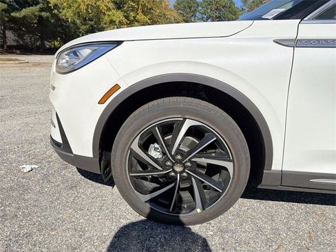 New 2026 Lincoln Corsair Reserve image 10