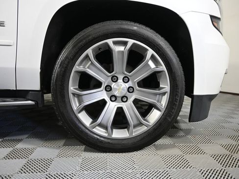 Used 2019 Chevrolet Tahoe Premier AWD/4WD image 11