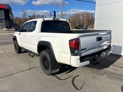 Used 2019 Toyota Tacoma TRD Pro AWD/4WD image 4