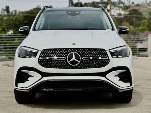 New 2026 Mercedes-Benz GLE 580 4MATIC image 5